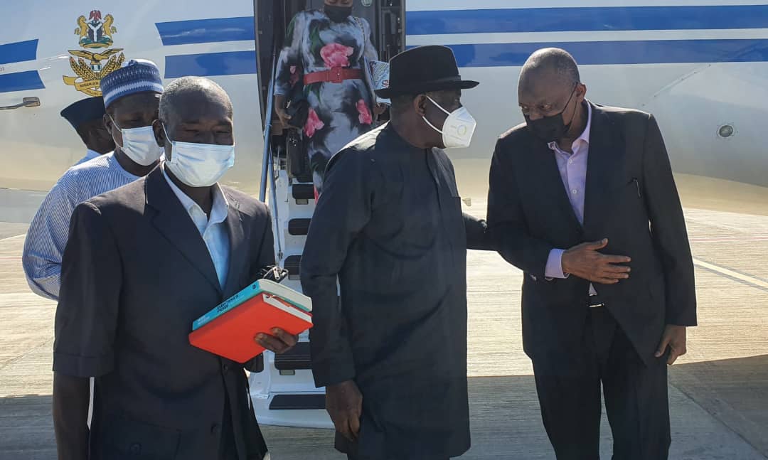 Jonathan Arrives Ghana For ECOWAS Council