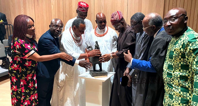 Nigeria Govt Receives Looted Benin Bronze Artefact ‘Okukor’ From Cambridge University