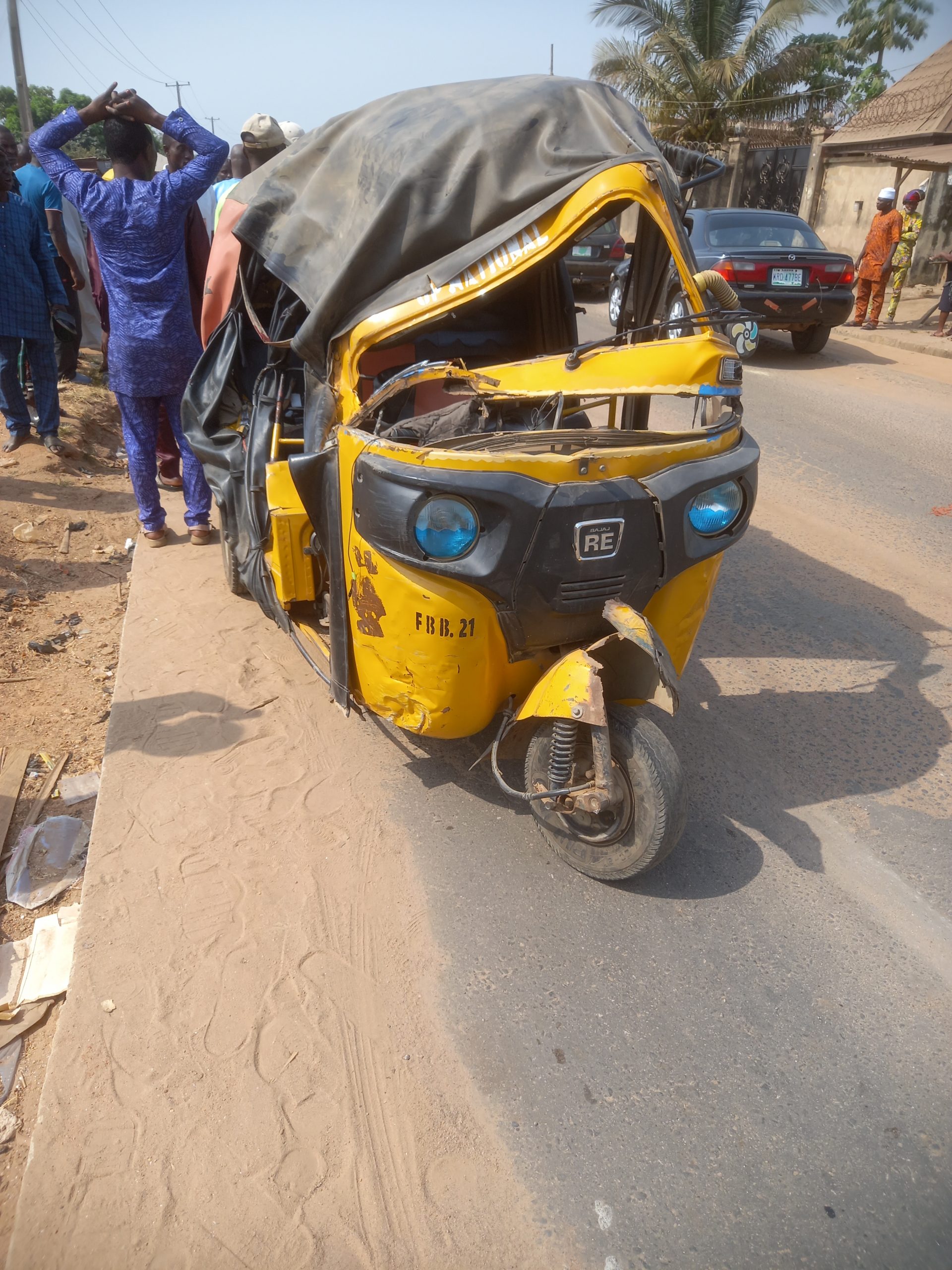 Nursing Mother, Children Injured As Car Hits Tricycle In Osogbo