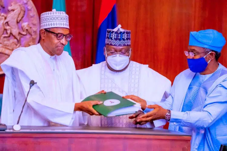 BREAKING: Senate Declines  Buhari’s Request To Delete Clause In Electoral Act