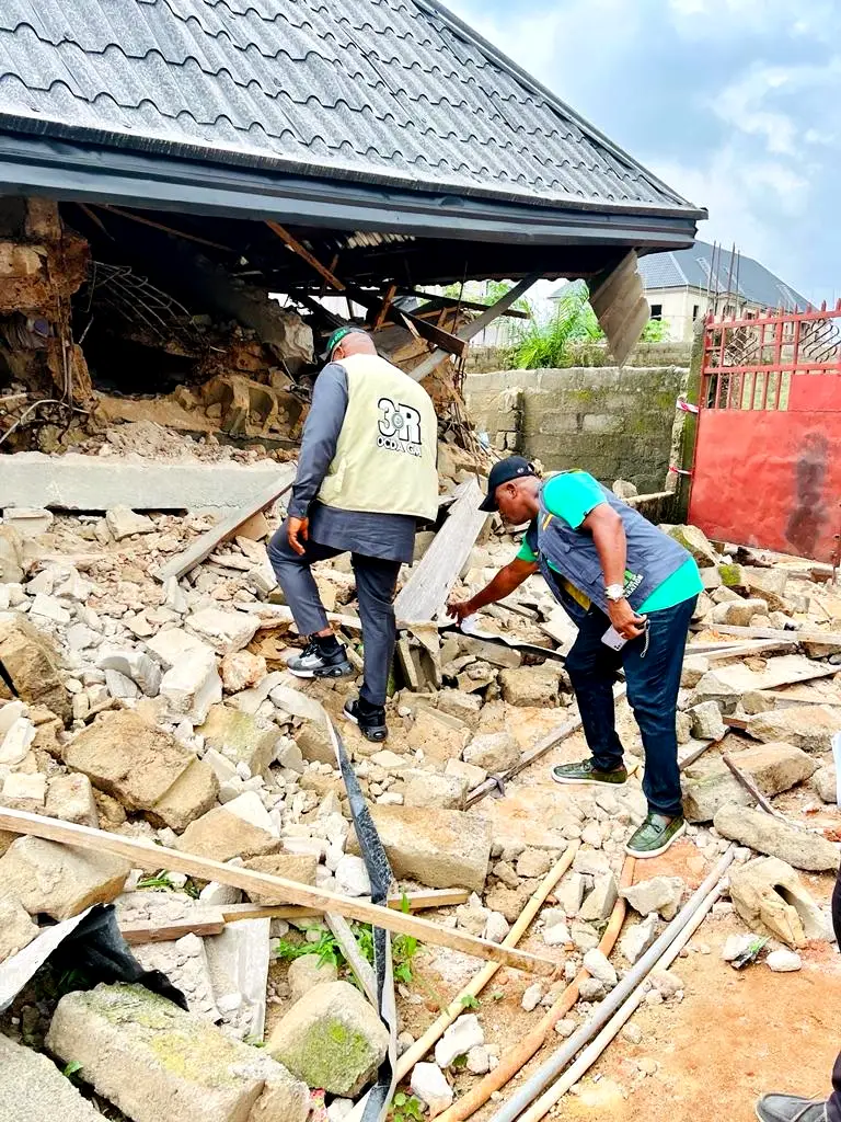 Two-storey Building Collapses In Owerri, Injures Many