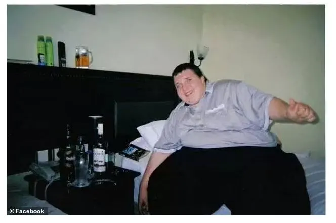 349kg Britain’s Fattest Man Dies At 37