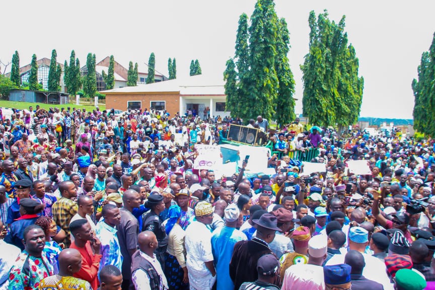 Osun APC Members Call For Restructuring, Removal of Party Chair