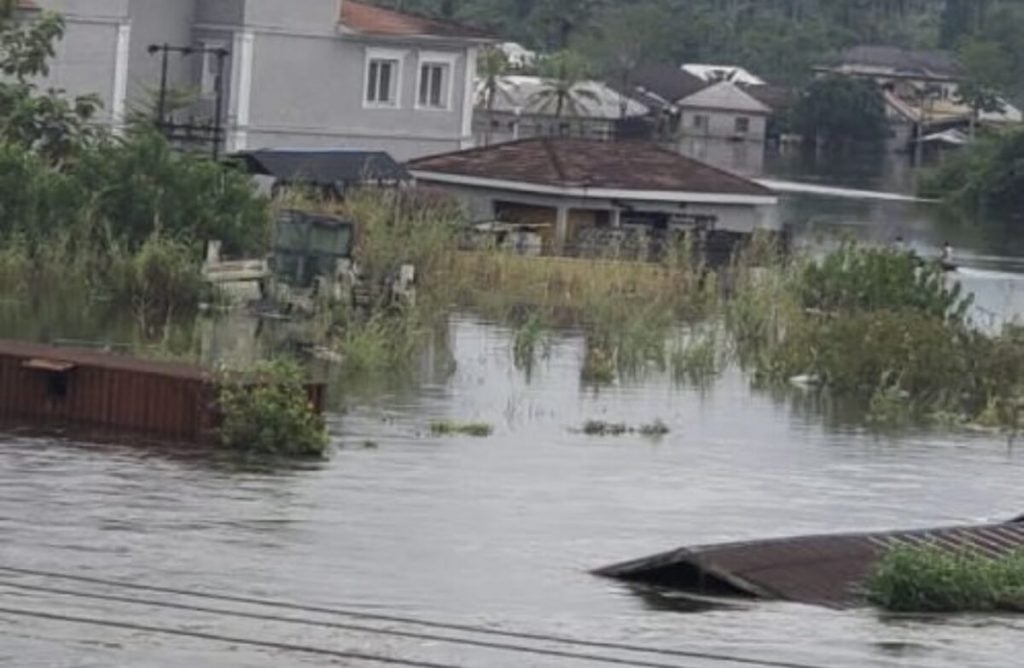 Flood Takes Over Former President Jonathan’s Home