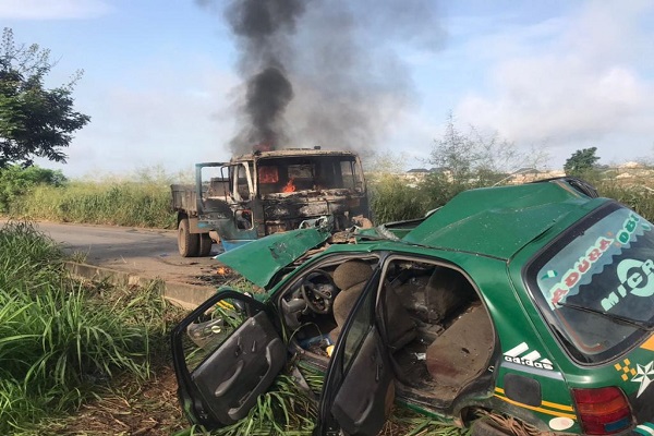 Three Die As Truck Crushes Taxi In Ogun