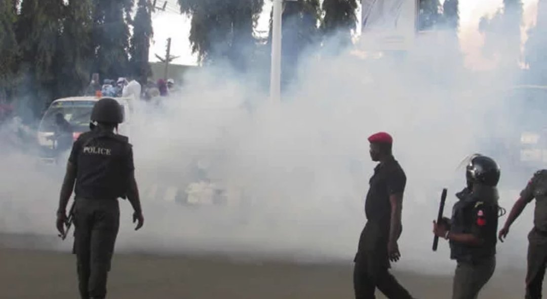 Endsars Anniversary: Panic As Police Fire Teargas, Brutalise Youths At Lekki Toll Gate