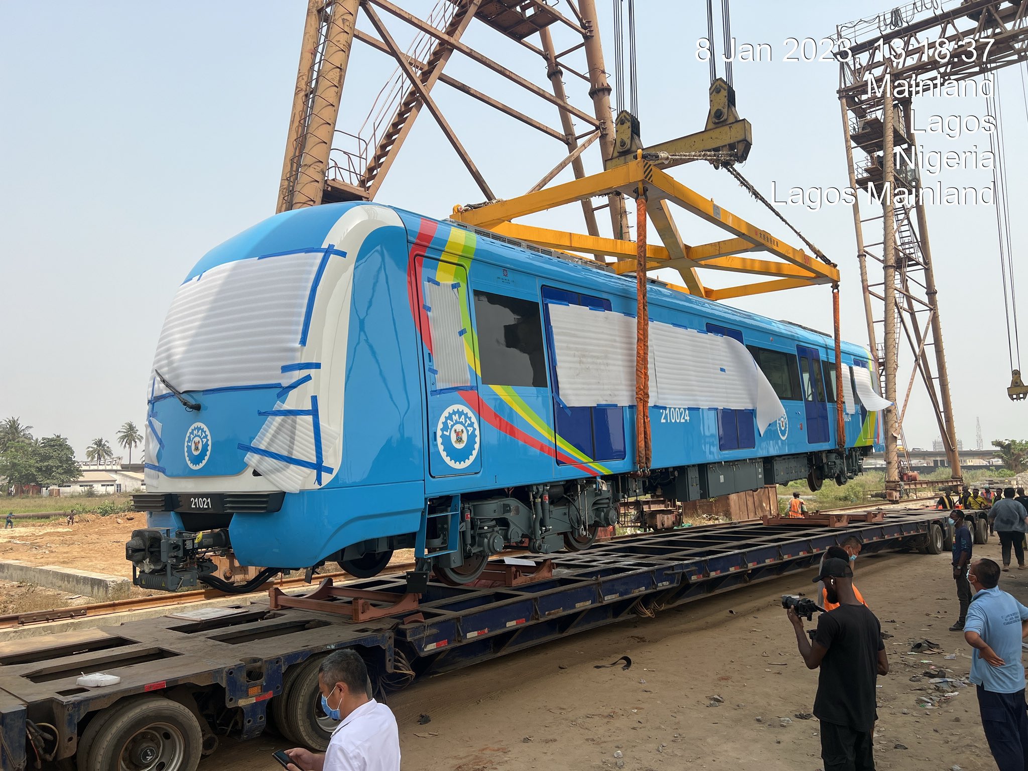 Lagos Govt Takes Delivery Of Two Train Sets