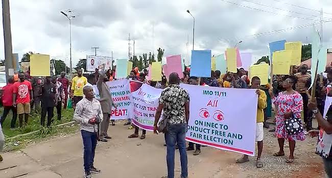 Protesters Storm INEC Office, Demand Replacement Of REC