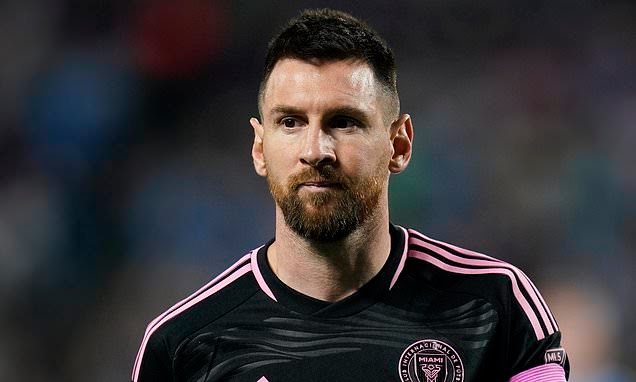 Messi Battles 2 Other Players For Newcomer Of The Year Award
