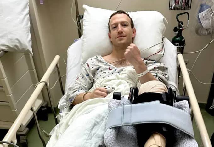 Mark Zuckerberg Undergoes Surgery For Knee Injury