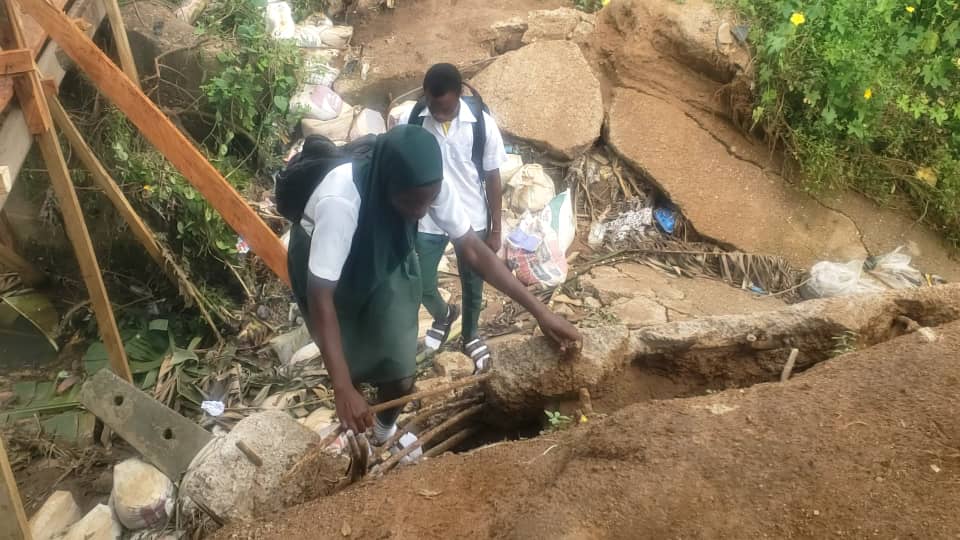 Collapsed Bridge: Osun Community Seeks Help As Students Crawl To Access Schools