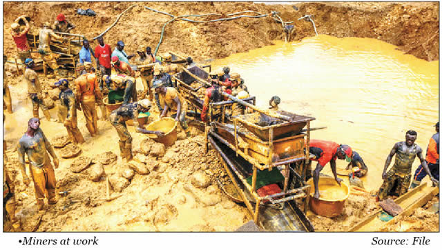 Economy Diversification: FG Trains 120 Artisanal Miners In Plateau