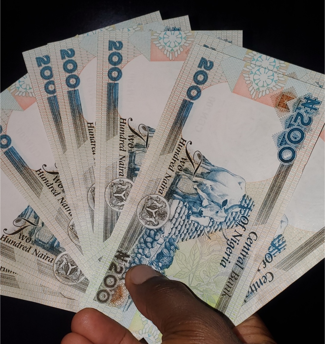 Old Naira Notes Remian Legal Tender, No One Should Refuse It – CBN
