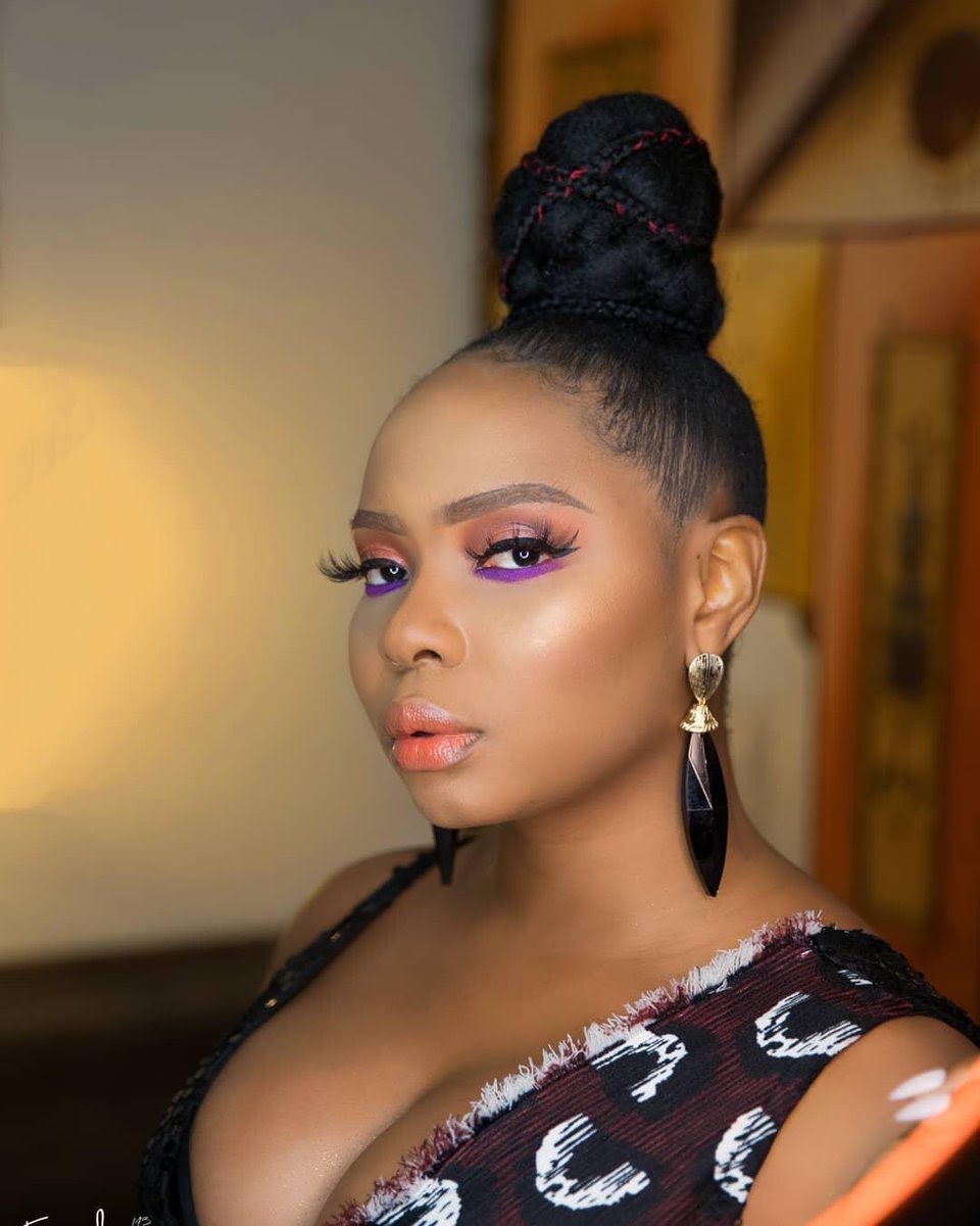 Singer Yemi Alade Cries Out Over Pressure To Get Married