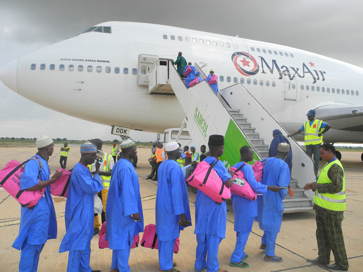 FG Grants Approval To Three Airlines For 2024 Hajj