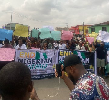 Youths Protest Insecurity, Hunger In Ibadan