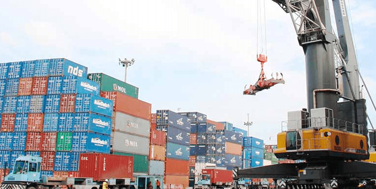 FG Increases Exchange Rate For Cargo Clearance To N1,356/$