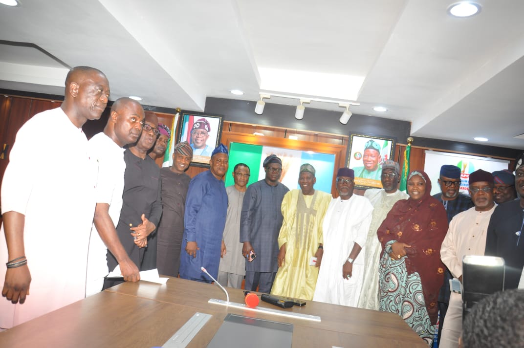 Ondo Primary: APC NWC Holds Peace Meeting With Aggrieved Governorship Aspirants