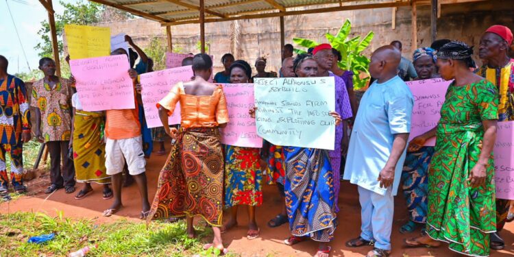 Anambra Community Protest Missing Generators