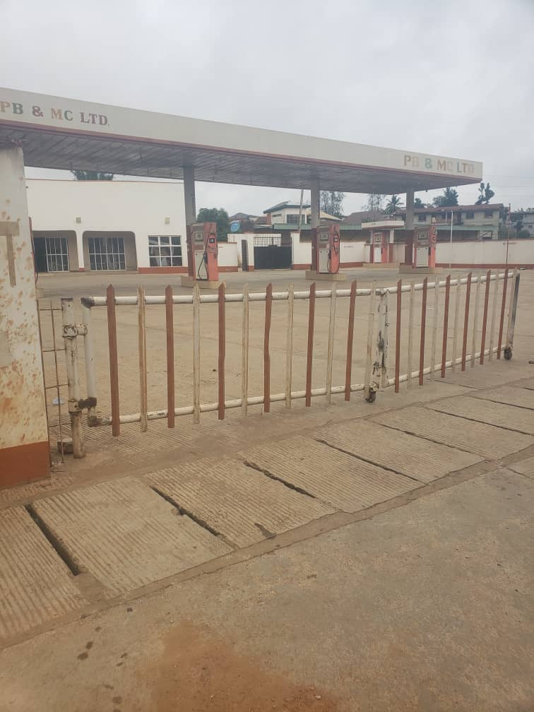 Fuel Scarcity: Filling Stations Deserted In Ile Ife, Modakeke (See Photos)